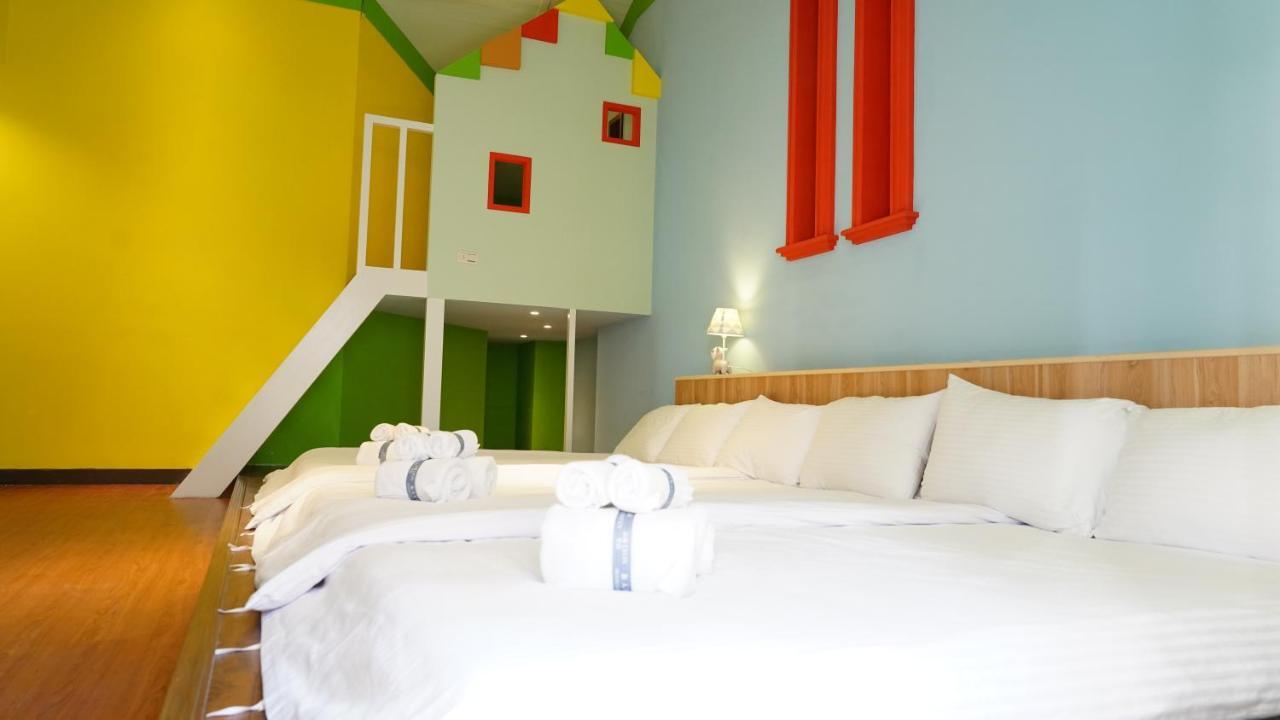 台東燦陽 Apartment Kaohsiung Bagian luar foto