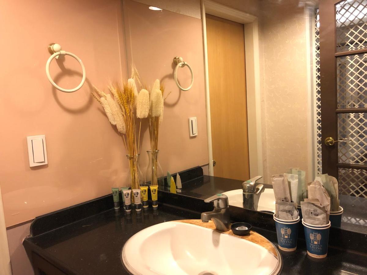 台東燦陽 Apartment Kaohsiung Bagian luar foto