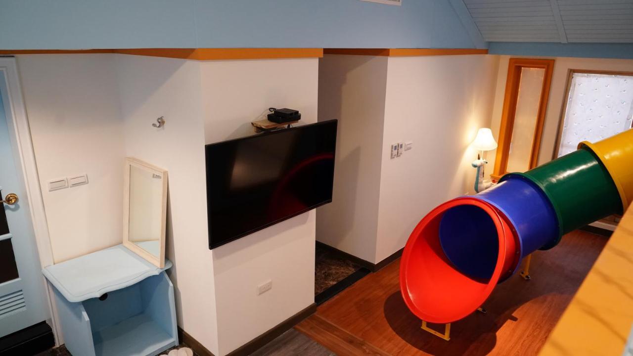 台東燦陽 Apartment Kaohsiung Bagian luar foto