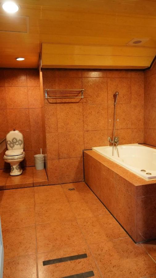 台東燦陽 Apartment Kaohsiung Bagian luar foto
